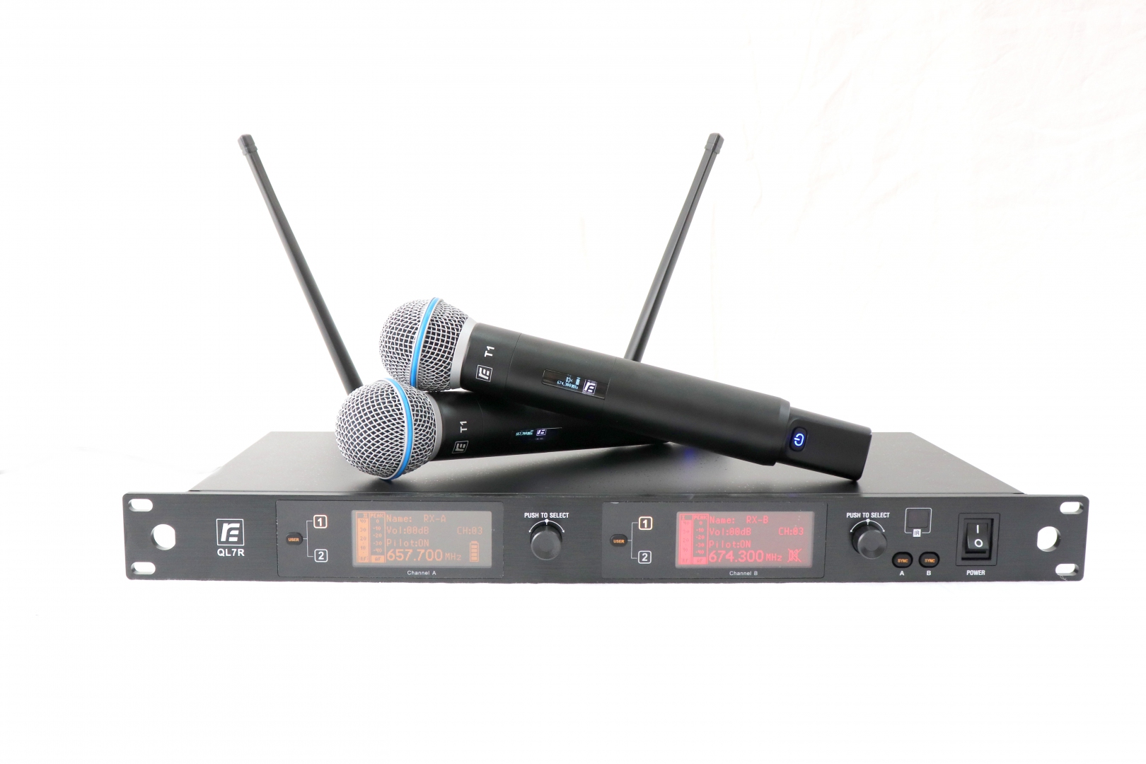 RFIntell QL7R/T1-B 720,500-754,000 МГц 2-канальная радиосистема с 2-мя ручными микрофонами в Цивильске